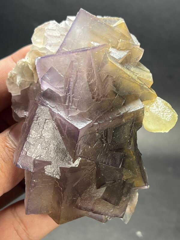 Fluorite Crystal 196.24gram